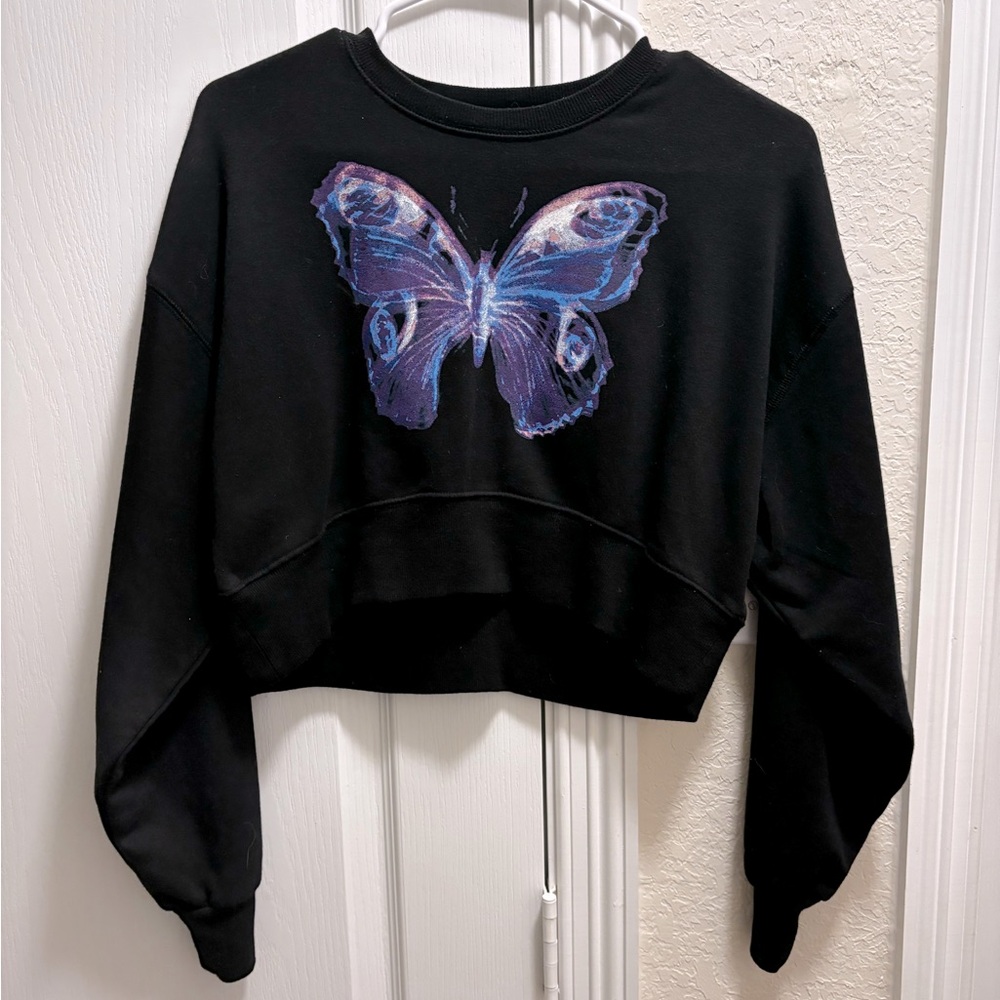 Arizona cropped sweat shirt with butterfly. Size small